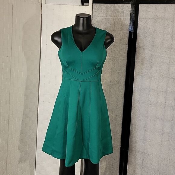 BRAND NEW CALVIN KLEIN V-NECK SLEEVELESS A-LINE STRETCH WOMEN"S DRESS - Picture 3 of 14